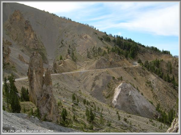 La casse déserte, au cours de la montée du col de l'izoard